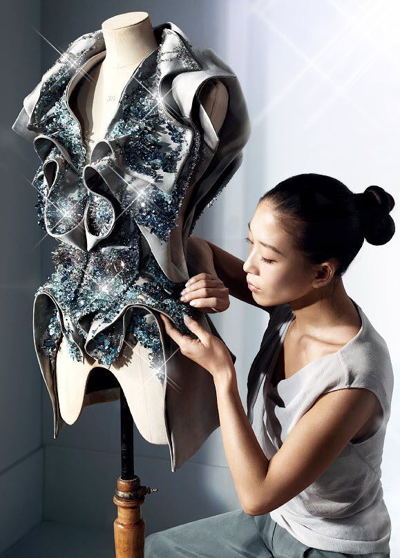 Read more about the article The Importance of Fitting  on Custom Clothing